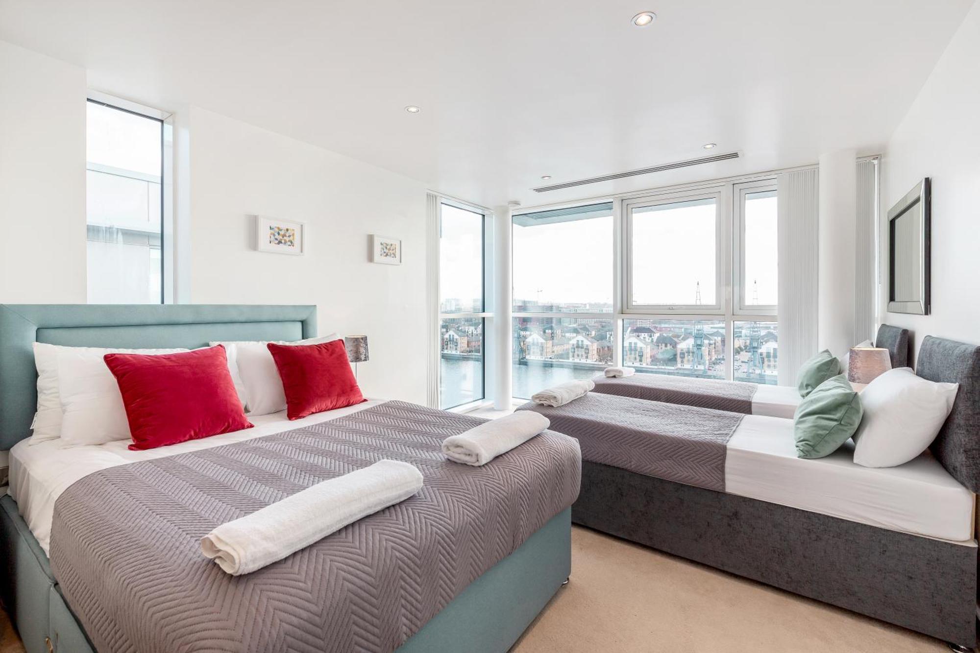 לונדון Excel Dock Apartments מראה חיצוני תמונה
